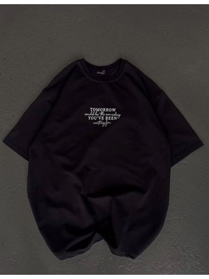 Pileli Store Bisiklet Yaka Baskılı Oversize T-Shirt - Siyah -