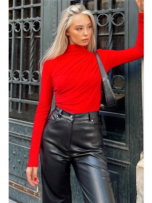 Swist Kırmızı Yarım Balıkçı Omuz ve Bel Drapeli Kadın Bluz Crop