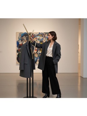 Nihat Evcim Saye Askılık Siyah Gold Metal Portmanto Modeli