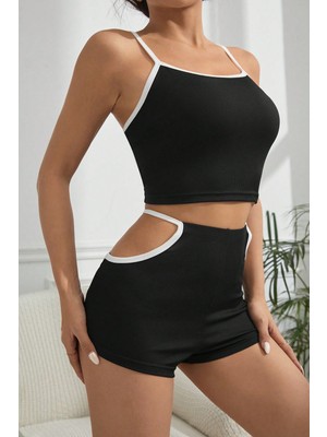 Kadın Siyah Beyaz Şortlu Cut-Out Detaylı Gecelik Takımı