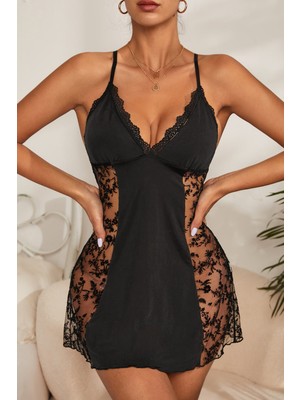 Kadın Siyah Çapraz Sırt Dekolteli Transparan Dantel Gecelik