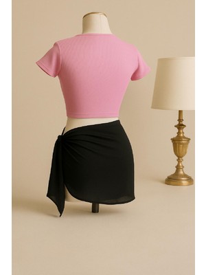 Kadın Pembe Yarım Kol Crop ve Siyah Pareo 2'li Set
