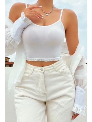 Kadın Beyaz Alt-Üst Dantel Detaylı Şortlu Şık Gecelik Takım