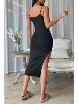 Kadın Siyah Yırtmaçlı Diz Altı Vücüdu Saran Gecelik