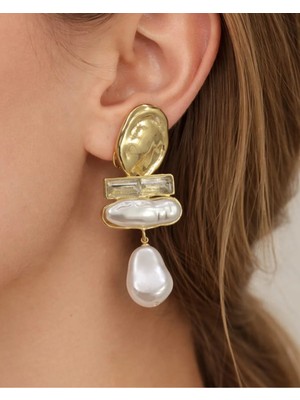 Kadın Altın Kaplama Inci ve Baget Taş Detaylı Sallantılı Tasarım Küpe