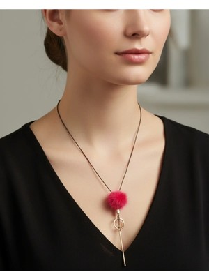 Kırmızı Ponpon Detaylı Minimal Uzun Kolye