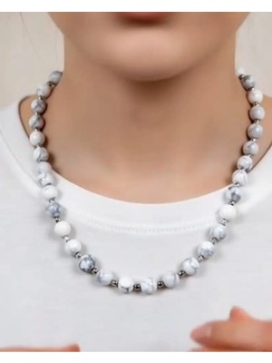 Howlit (Howlite) Doğal Taş Kolye – Beyaz Mermer Desenli Minimal Tasarım