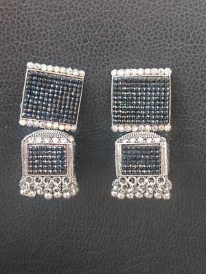 Aashiv's Collection Hint Küpe
