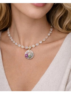 Pembe Kuvars Taşlı Çiçek Figürlü Madalyon Kadın Kolye