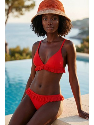 Bony Socks Kadın Örgü Desenli Hasır Şapka Kırmızı