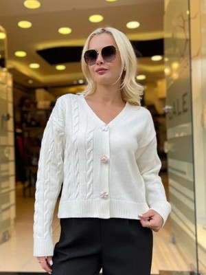 Unique Düğme Detaylı Triko Hırka