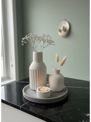 Varkal Beyaz Renk Özel Tasarım Kokulu Mum, Üçgen Vazo, Camber Dekoratif Vazo, Tepsi Mumluk Aksesuar Seti