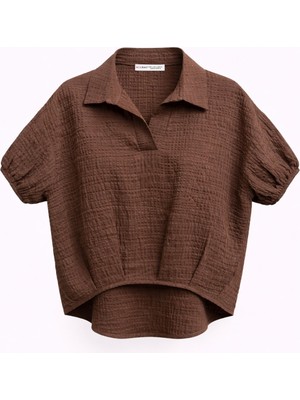 Mixray 4901 Kadın Polo Yaka Yarım Patlı Kraş Dokulu Crop Bluz Kahve