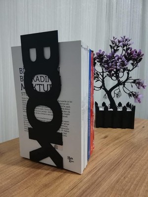 Dekoratif Dikey Book Yazı Tasarımlı Kitap Tutucu Desteği Mat Siyah MK11S