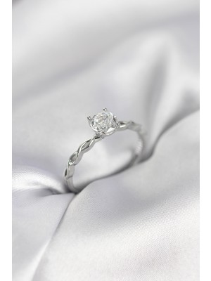 Elif Asya Ceyiz Tekstil Gümüş Renk Sarmal Zincir Model Tek Taş Model Zirkon Taşlı Kadın Yüzük