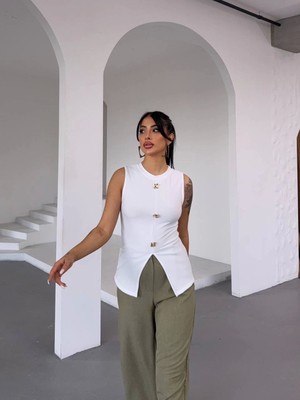 Uravas Store Kadın Beyaz Bisiklet Yaka Gold Düğmeli Ottoman Bluz