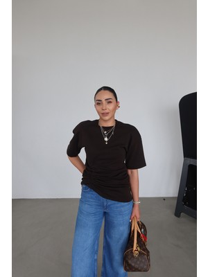 Özge Özgenç Omuzu Vatkalı Önü Büzgülü Bluz