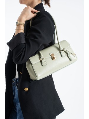 Dev 3 Adam Nçs Baget Kadın Kol Çantası Kapaklı ve Kilit Kapamalı