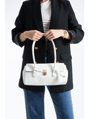 Dev 3 Adam Nçs Baget Kadın Kol Çantası Kapaklı ve Kilit Kapamalı