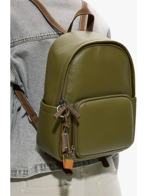 Parfois Kadın Charm'lı Basic Sırt Çantası