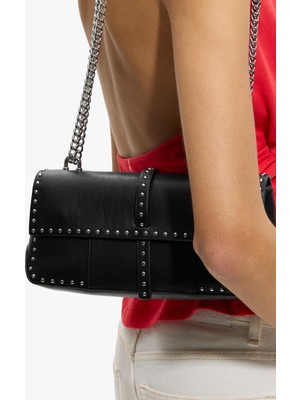 Parfois Kadın Kapaklı ve Zımbalı Omuz Çantası