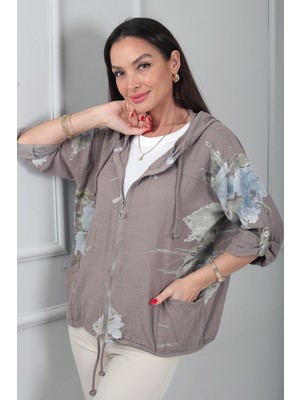 By Saygı Kadın Kapüşonlu Düğmeli Uzun Kıollu Cepli Çiçek Desenli Italyan Cotton Ceket