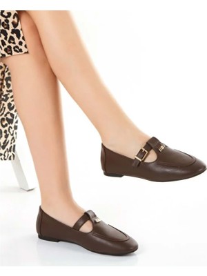 Kocamanlar Ayakkabı Feles Kemer Detaylı Kadın Babet Ayakkabı