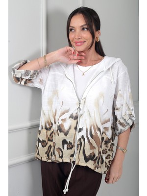 By Saygı Kadın Kapüşonlu Düğmeli Uzun Kollu Cepli Leopar Desen Italyan Cotton Ceket