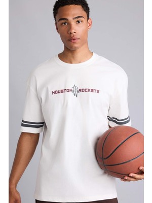 DeFacto %100 Pamuk NBA Houston Rockets Oversize Bisiklet Yaka Kısa Kollu Tişört E9640AX26SM