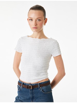 Koton Bürümcük Kumaş Slim Fit  Kısa Kollu Yuvarlak Kayık Yaka Tişört