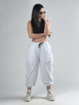 Cocopelli Dikiş Detaylı Beyaz Kadın Jogger Pantolon COC3149
