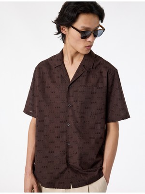 Koton Regular Fit Cepli Devrik Yaka Pamuklu Kısa Kollu Desenli Gömlek