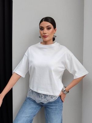 Esra Helvacı Etek Ucu Dantel Oversize Tshirt