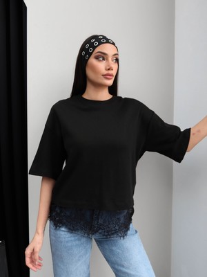 Esra Helvacı Etek Ucu Dantel Oversize Tshirt