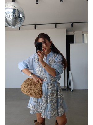 Özge Özgenç Nakışlı Simli Gömlek Etek Takım