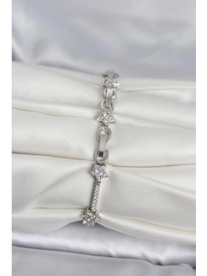 Senka Mey Ithalat® Pirinç Gümüş Renk Zirkon Taşlı Yıldız Model Kadın Bileklik