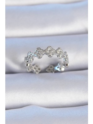 Sibelora Home Pirinç Gümüş Renk Zirkon Taşlı Yonca Model Kadın Yüzük