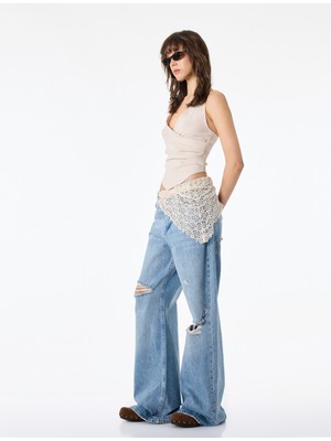 Koton Yıpratılmış Dar Kesim Dantel Kemer Detaylı Ispanyol Paça Denim Pantolon - Flare Jeans