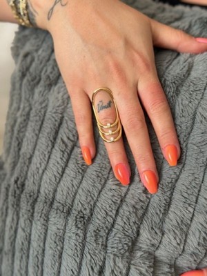 Gmn Collection Oval Sıra Taşlı Gold Yüzük