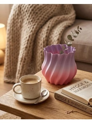 Kanonik Education 3D Kıvrımlı Pembe Lila Vazo Modern Dekoratif Şık Ev Aksesuarı