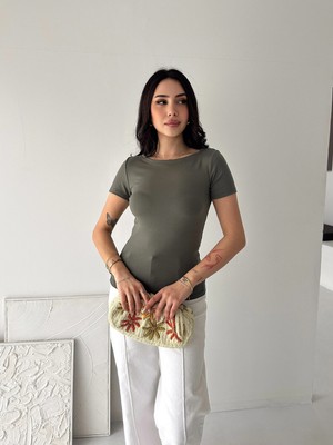 Elaxi Kadın Kısa Kollu Kayık Yaka Buzy Kumaş Tişört