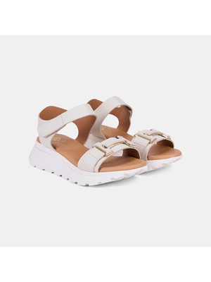 Desa Kadın Bej Cırt Cırtlı Dolgu Topuklu Deri Sandalet