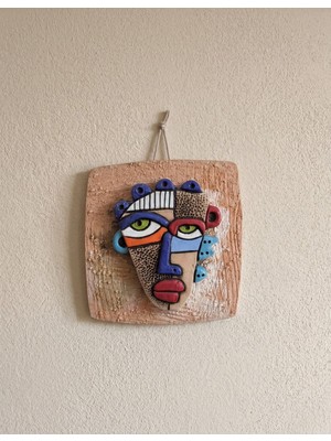 Odmek Ahenk Mask Seramik Duvar Süsü | El Yapımı Dekoratif Duvar Süsü 17 x 17,5 cm