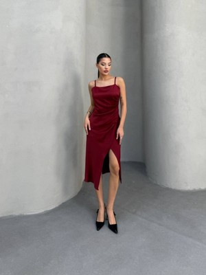 Mistix Kadın Saten Askılı Yırtmaç Detaylı Midi Abiye Elbise