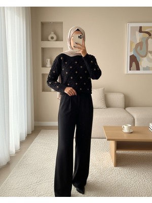 Moda Morfo Önü Ve Kolları Ponponlu Triko Kazak -Siyah
