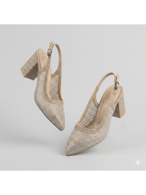 Kindep (Özmaçan) Damla Taş Detaylı Burnu Kapalı Kalın Topuklu Kadın Abiye Ayakkabı Altın