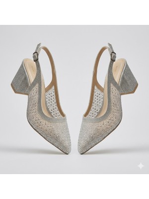 Kindep (Özmaçan) Damla Taş Detaylı Burnu Kapalı Kalın Topuklu Kadın Abiye Ayakkabı Gri