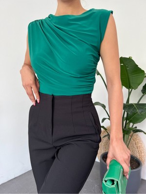 Moda Morfo Bisiklet Yaka Sıfır Kol Sandy Bluz -Zümrüt