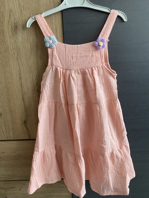 Mini Zehram Kız Çocuk Askılı Kat Kat Elbise & Hasır Şapka Set – Çiçek Detaylı Yazlık Kombin