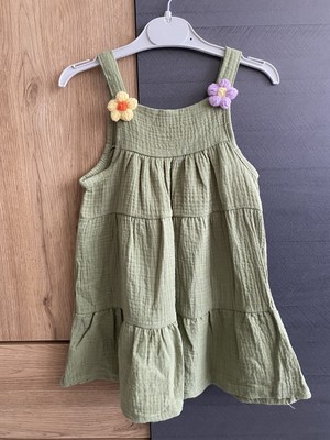 Mini Zehram Kız Çocuk Askılı Kat Kat Elbise & Hasır Şapka Set – Çiçek Detaylı Yazlık Kombin